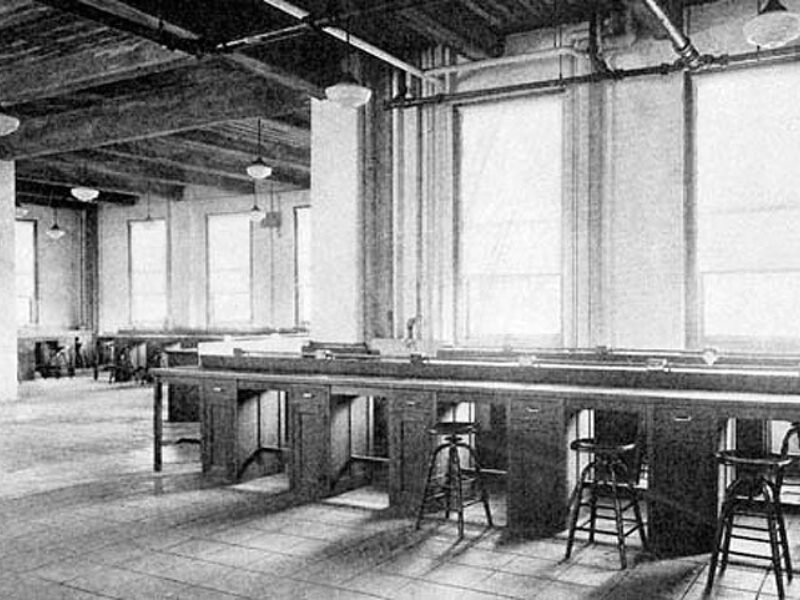 Pathology history laboratory 1923